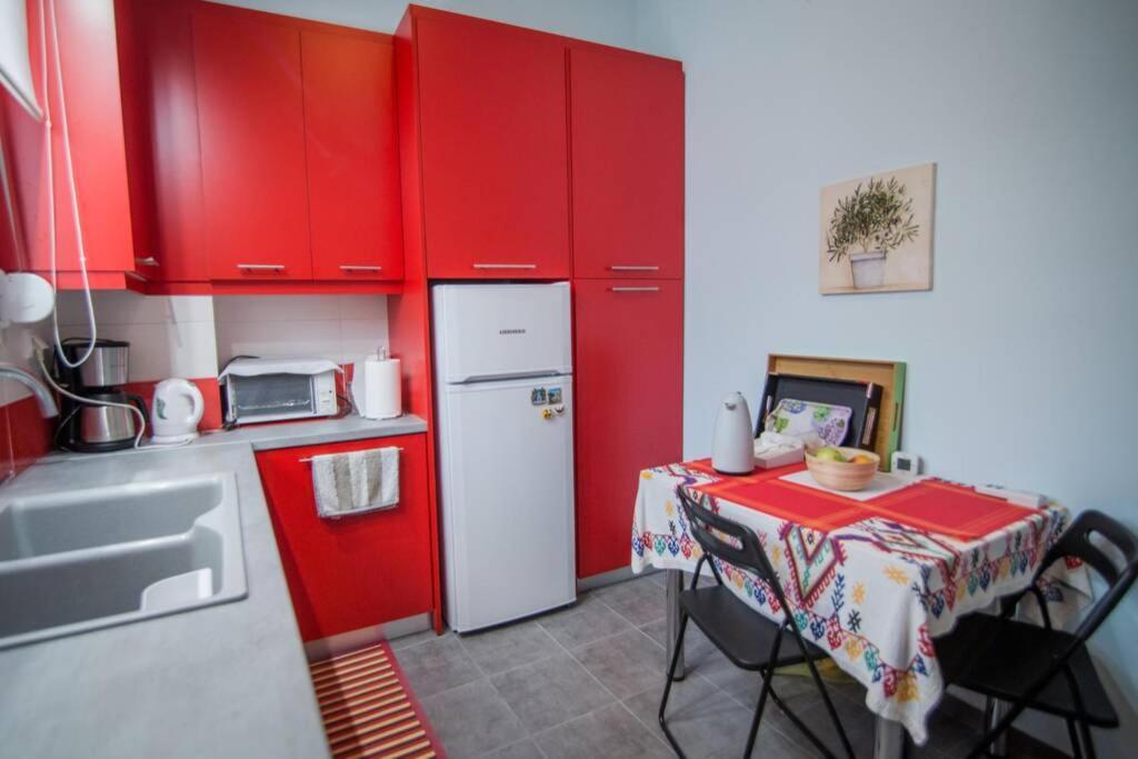 Villa Ανακαινισμενη Μονοκατοικια 125 Τμ Στο Κεντρο Με Κηπο à Mesolóngion Extérieur photo